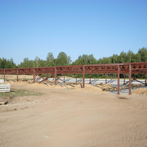 Завершен монтаж металлоконструкций свинокомплекса